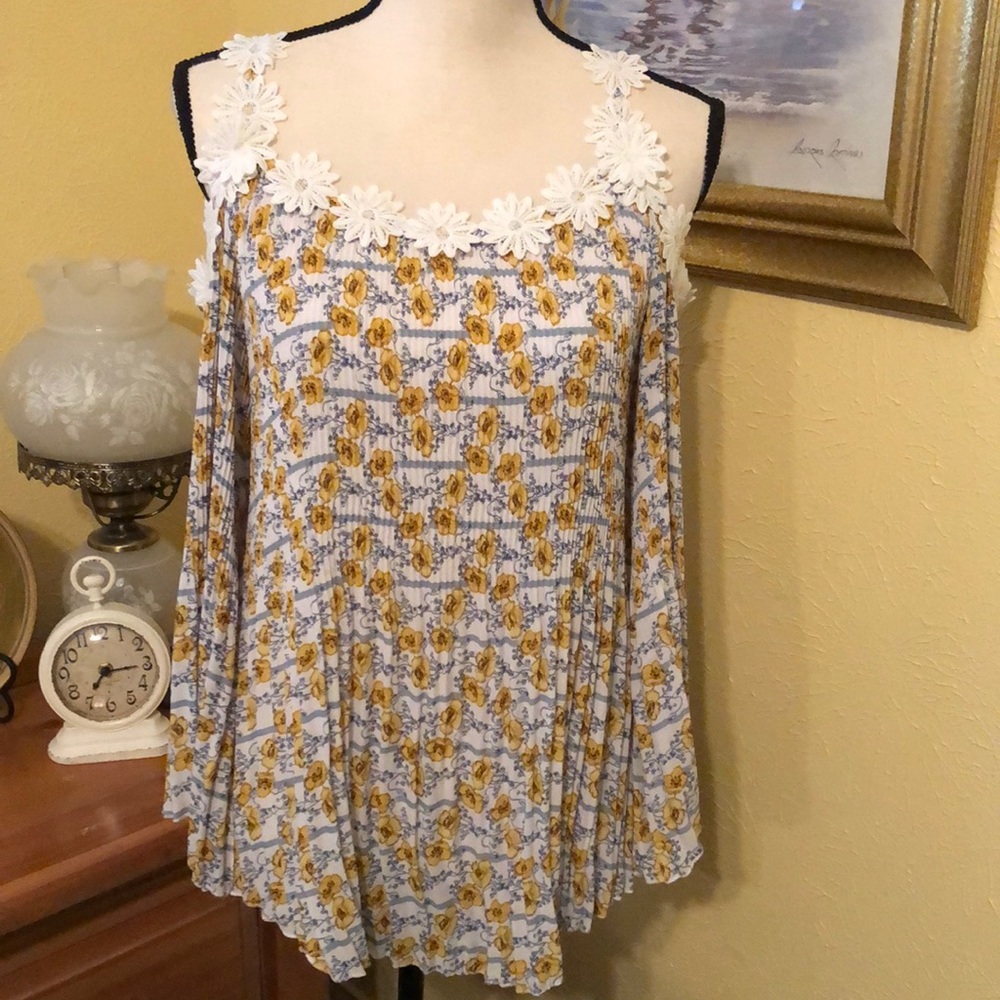 Fabulous crinkled top